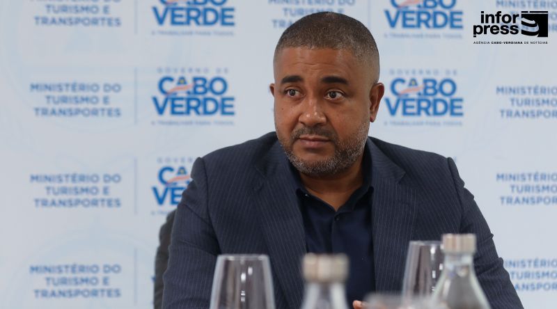 Ministro dos Transportes admite todos os cenários para a TACV e reforça aposta no sector marítimo