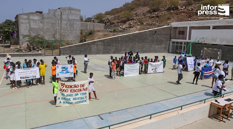 Delegação escolar da Ribeira Grande de Santiago realça importância da prática desportiva no convívio saudável entre alunos