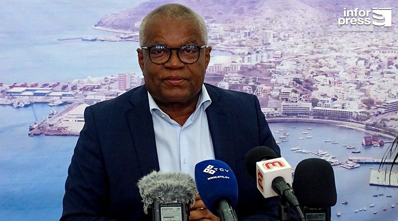 São Vicente: Plano de ordenamento da orla costeira vai estabelecer equilíbrio entre investimento e preservação - ministro