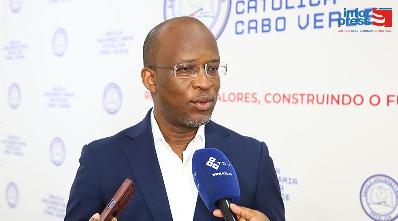 EU Católica quer reforçar contributo e preencher lacunas na oferta do ensino superior em Cabo Verde
