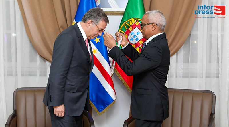 Presidente português distinguido com Ordem Amílcar Cabral de Primeiro Grau