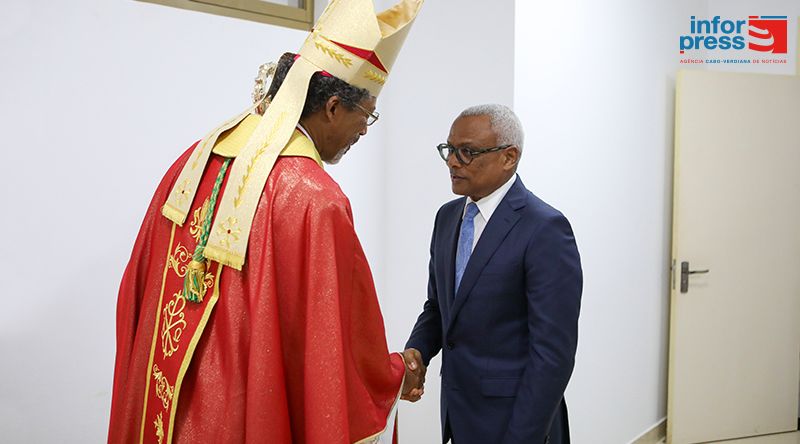 Entrada de Dom Teodoro Tavares é sinal de crescimento e maturidade do país – Presidente (c/áudio)