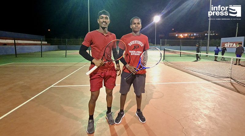 Ténis/Santo Antão: Júnior Campinha e Héder Miranda vencem torneio de ténis em dupla na Ribeira Grande