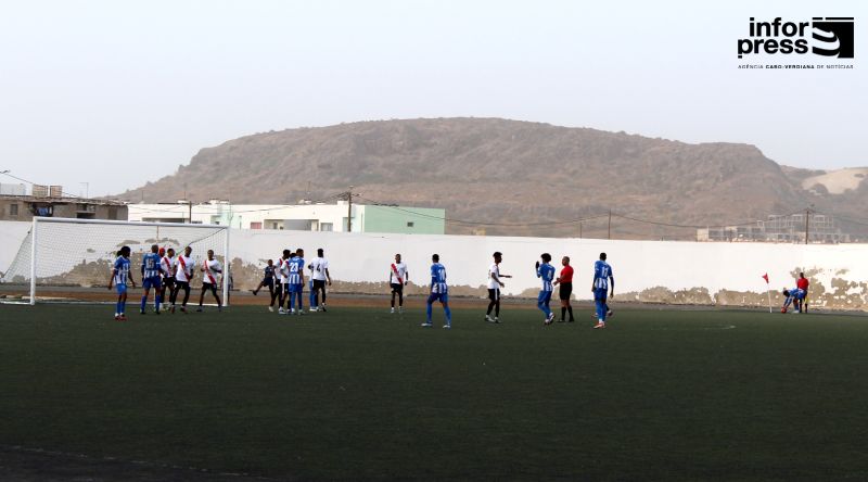 Futebol/Boa Vista: Juventude e África Show empatam (1-1) no jogo cartaz da sétima jornada do regional da ilha
