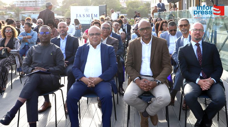 Embaixador do Brasil saúda retoma das ligações aéreas e antevê “fluxo expressivo” de brasileiros para Cabo Verde