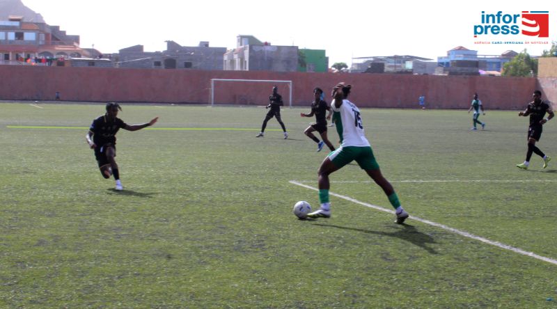 Futebol/Campeonato Nacional: Cutelinho vence Boavista e alimenta sonho das meias-finais