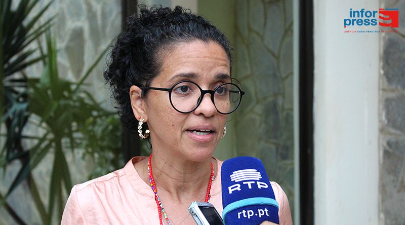 Academia Cesária Évora promove recital de Natal em homenagem à patrona e preservação da morna