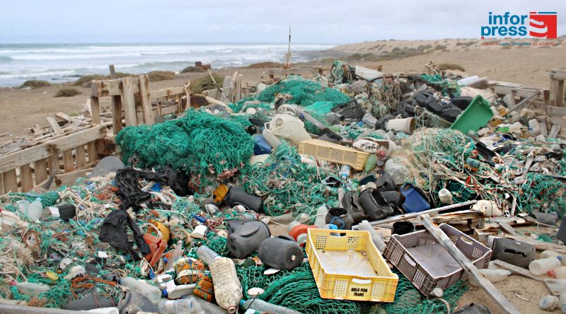 Santa Luzia: Onde o silêncio do mar enfrenta o grito da poluição