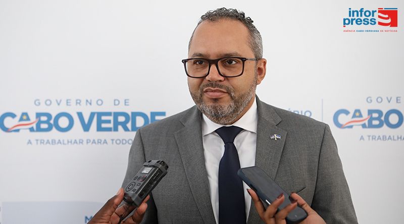 Governo alerta para banhos em barragens e cachoeiras de Santiago e anuncia medidas contra esquistossomose