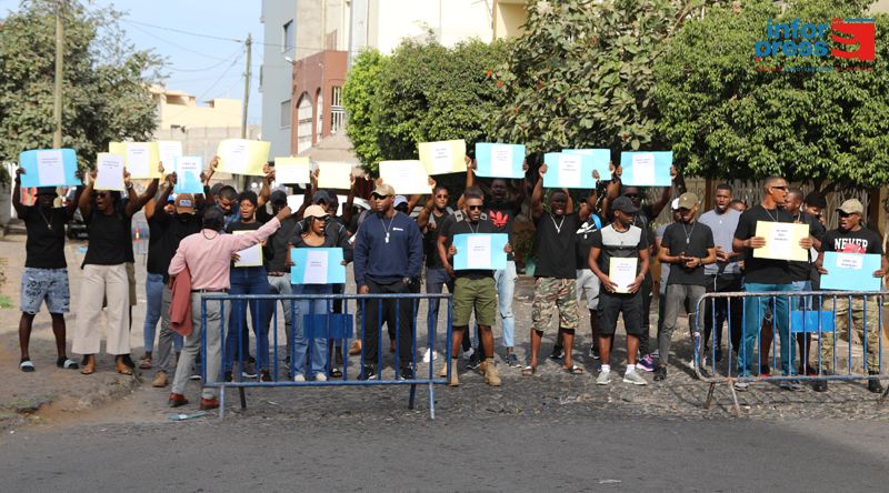 Praia: Agentes prisionais estagiários cumprem manifestação exigindo assunção de compromissos pelo Governo