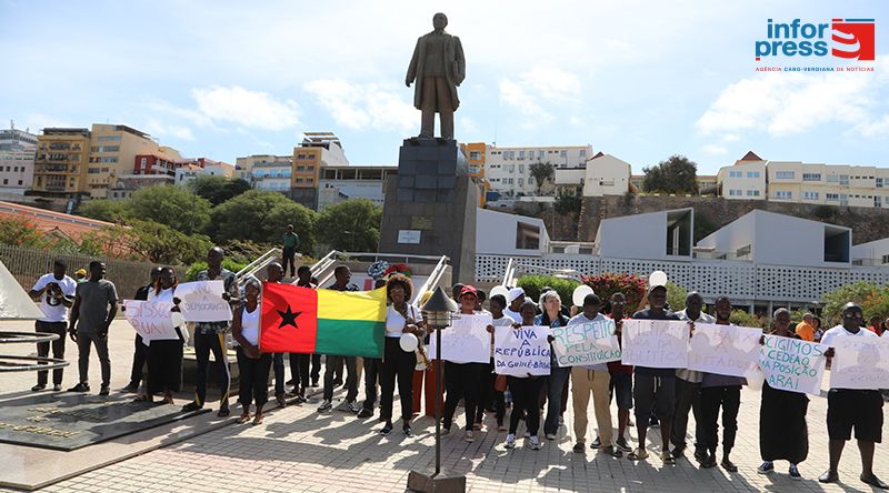 Comunidade guineense em Cabo Verde protesta contra permanência de Umaro Sissoco no poder