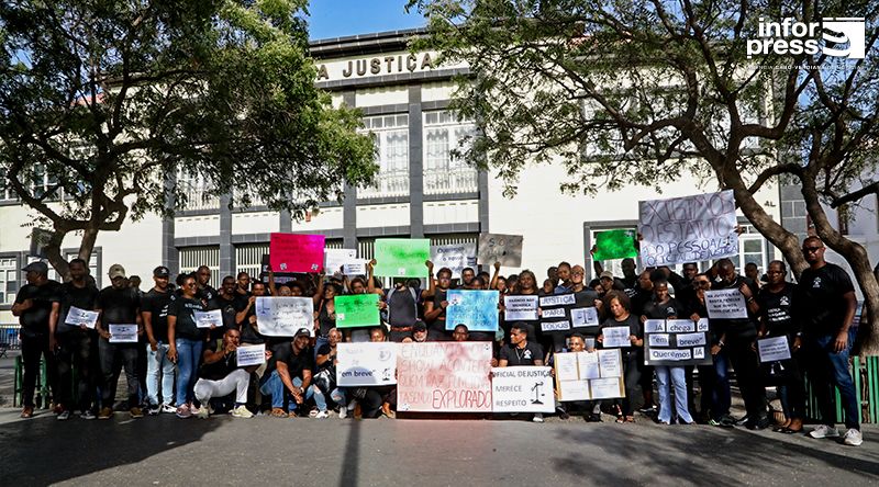 Oficiais de justiça reivindicam implementação do estatuto pendente há mais de quatro anos