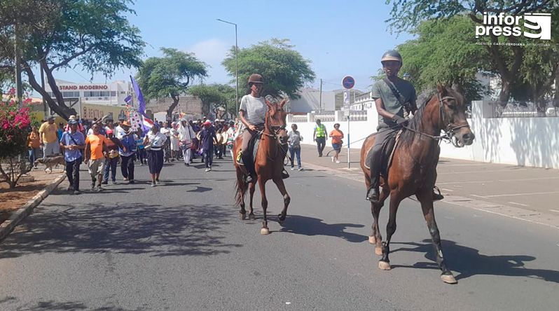 Marcha de San Jon junta gerações em São Vicente e reforça apelo à preservação da tradição