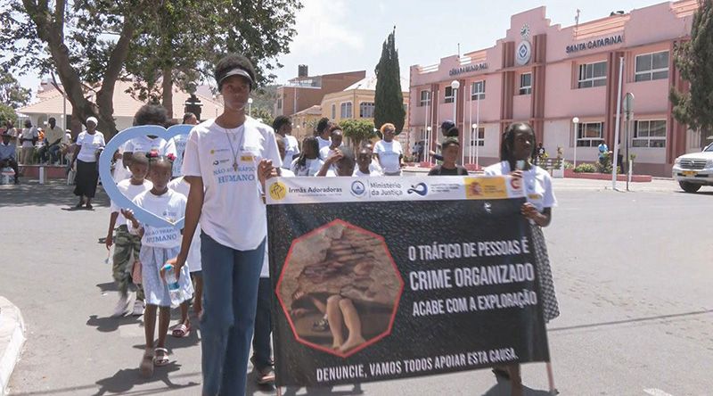 Santa Catarina promove marcha de sensibilização contra o tráfico de pessoas