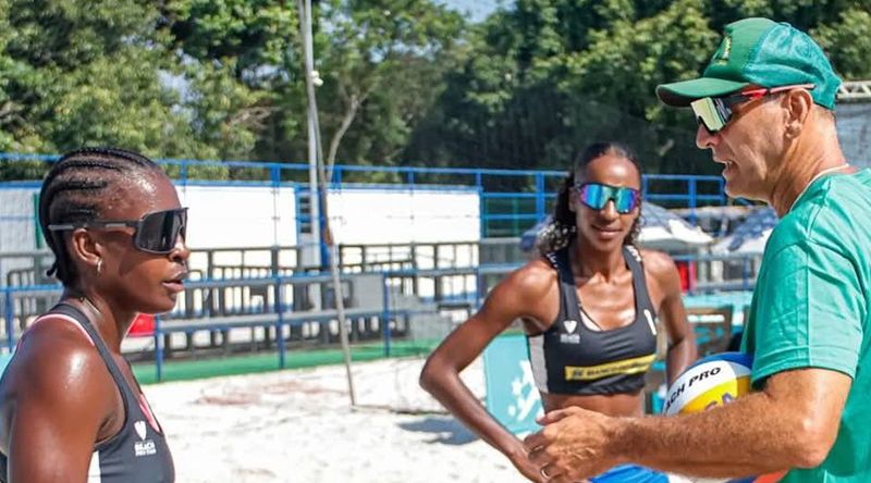 Voleibol: Federação renova contrato com técnico brasileiro Marcos Araújo por mais um ano