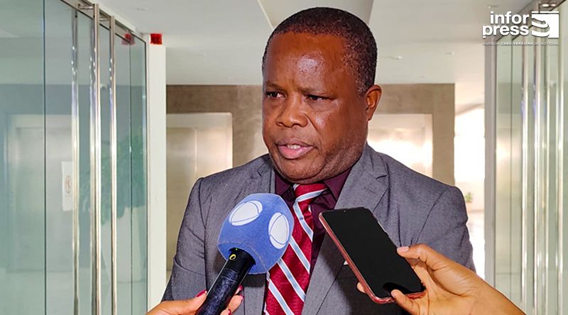 Director-Geral das Comunidades considera que saída de jovens cabo-verdianos para estrangeiro "não é problema, mas direito legítimo"