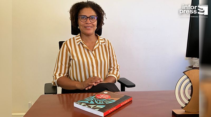 Grande Feira do Livro reúne mais de 20 mil obras e escritores de quatro países