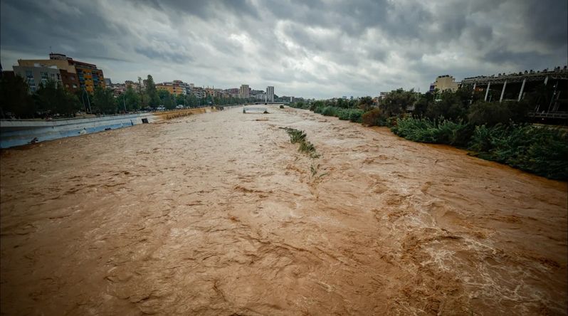 Mau tempo na Catalunha faz duas mortes e corta a energia a milhares de pessoas