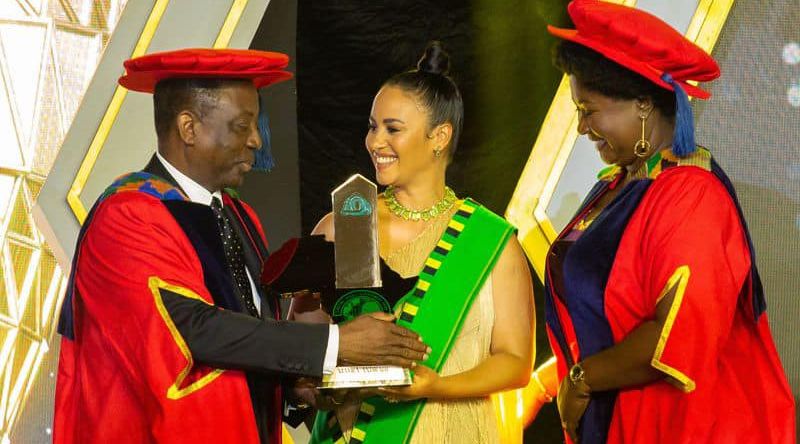 Mayra Andrade “profundamente honrada” com o prémio “Lifetime Africa Achievement Prize”