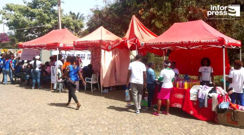 Praia: Beneficiários da Mentors International expõem no Parque 05 de Julho 