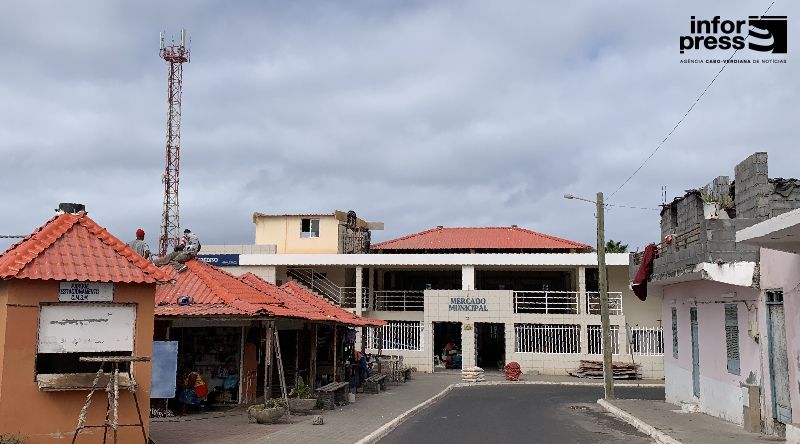 São Miguel: Câmara municipal realiza obras de reabilitação do mercado municipal de Achada Portinho