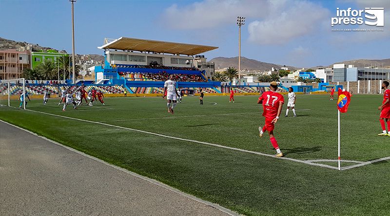Futebol/Campeonato de CV: Nem a goleada (5-2) à Académica da Praia bastou para Mindelense se qualificar