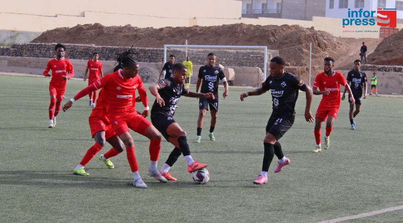 Futebol/São Vicente: Mindelense cada vez mais líder   cava vantagem de sete pontos à 5.ª jornada