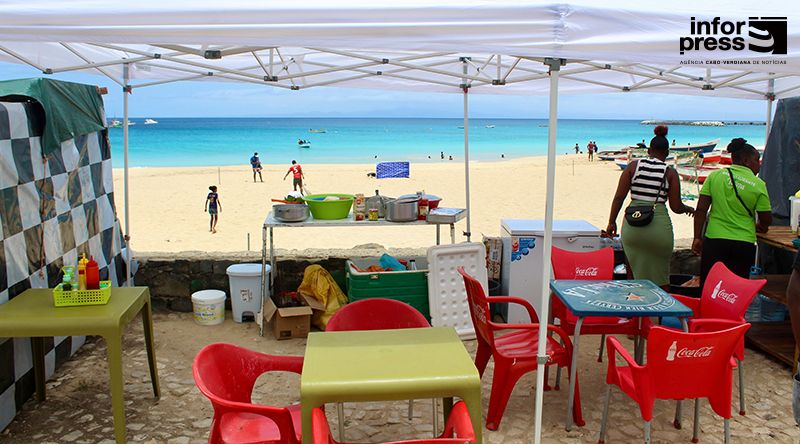 Maio: Mini-festival do peixe leva música, gastronomia e negócios à praia de Bixi Rotxa
