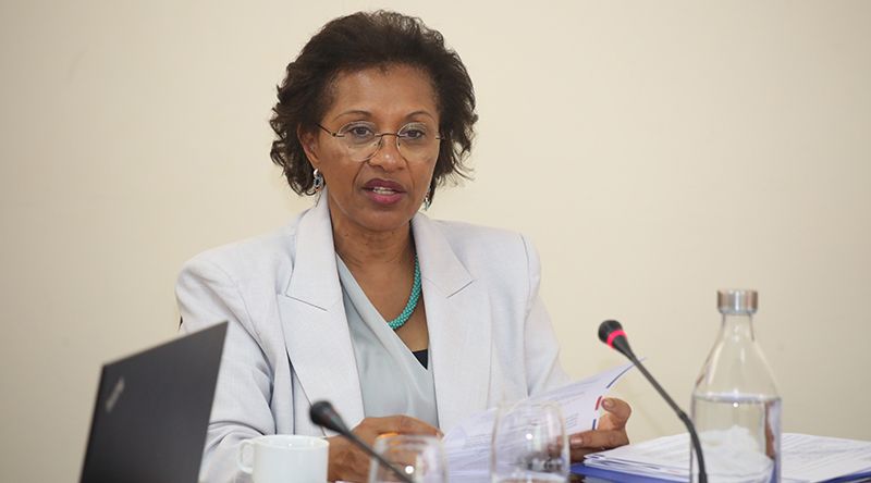 Ministra leva mensagem de esperança às reclusas da cadeia central e reforça combate à VBG