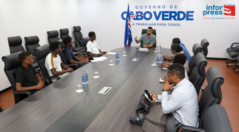 Futebol: Quatro jovens atletas cabo-verdianos realizam estágio de duas semanas junto do Sporting Clube de Braga em Portugal