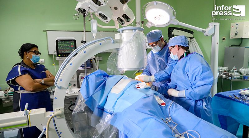 Missões médicas do projeto Continuidade dos EUA reforçam saúde em Cabo Verde com tecnologia de ponta