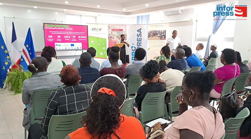 EmpowHer impulsiona negócios e muda vidas de mulheres em Santiago