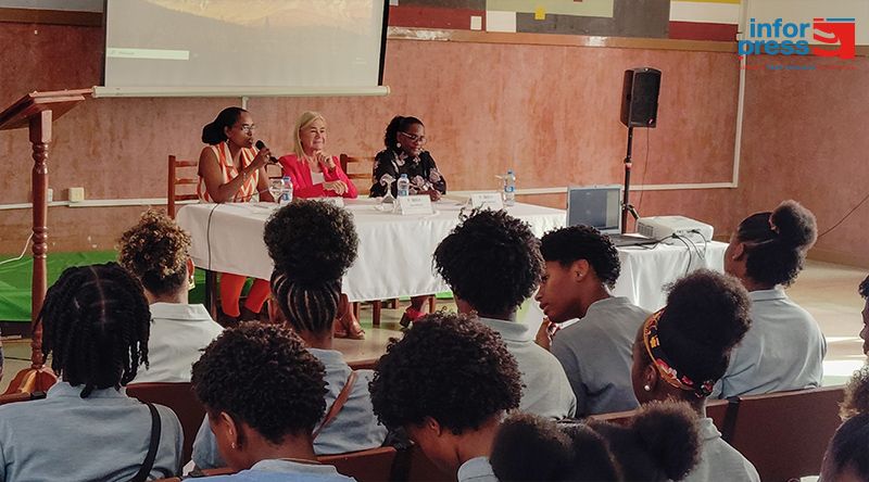 OMCV organiza conferência sobre “Mulheres nas Ciências” para alunos de liceus