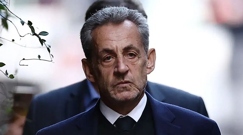 Tribunal ordena libertação do ex-Presidente francês Nicolas Sarkozy
