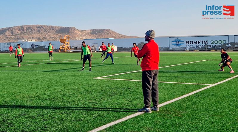 Futebol/Supertaça: Treinador do Sal Rei garante equipa “totalmente operacional” para embate com Palmeira