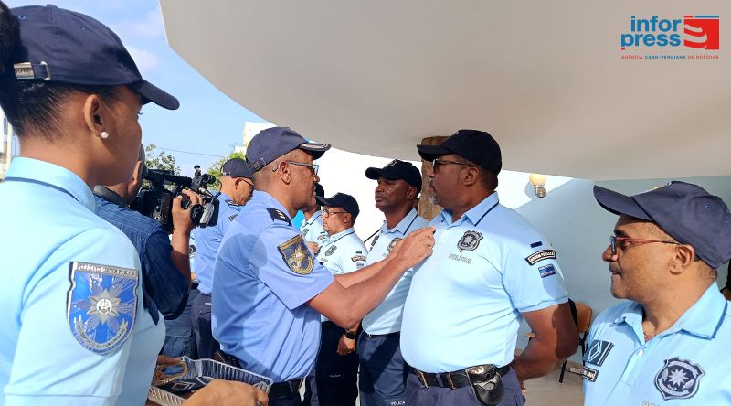 Ilha do Sal: Polícia Nacional reforça contingente com 51 novos agentes e promove ascensão de graduados