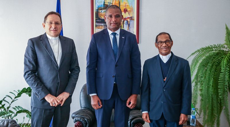 Núncio Apostólico da Santa Sé realça importância particular de Cabo Verde no contexto africano (c/áudio)