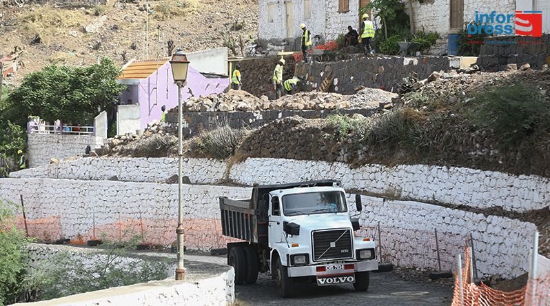 Edil explica atrasos nas obras de requalificação da Cidade Velha mas garante que se encontram em bom ritmo
