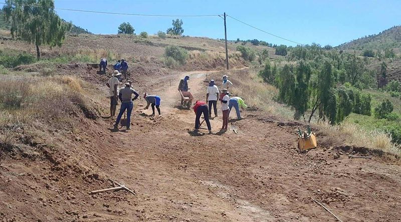 Porto Novo/Planalto Norte: Estrada de acesso recebe melhorias para alívio da comunidade