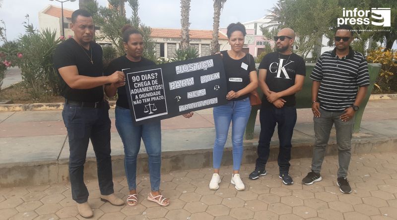 Ribeira Grande: Oficiais de justiça manifestam-se exigindo “dignidade” e celeridade na aprovação do estatuto