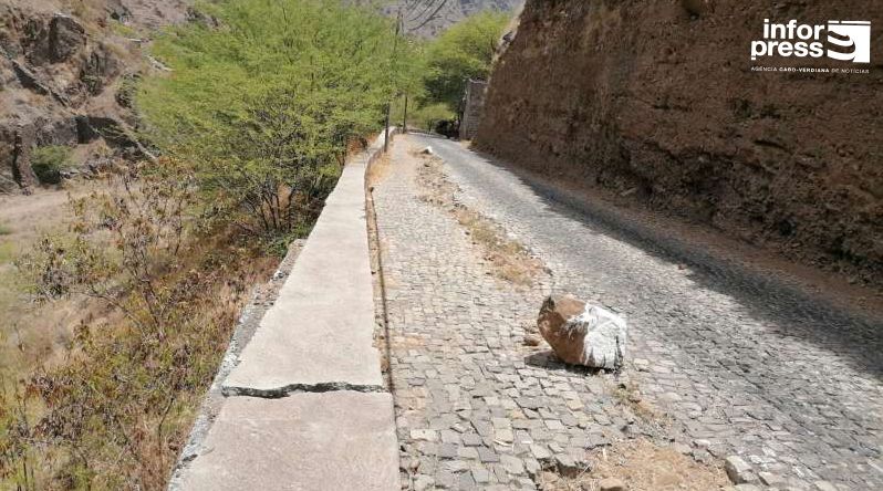 Santo Antão: Deputados do PAICV alertam para risco de desabamento na estrada subida de Boca de Ambas as Ribeiras/Garça