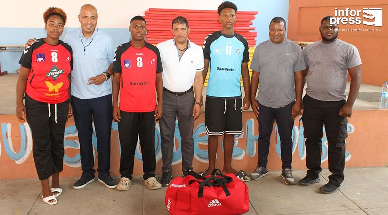 Porto Novo: Activistas sociais da diáspora oferecem donativos a escolas de iniciação desportiva