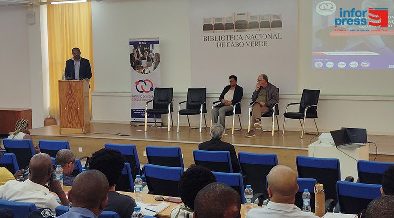 Presidente do ISSO pede preparação em legislação em matéria de Inteligência Artificial 