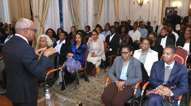 Presidência na diáspora: Jovens pedem maior influência do Presidente para facilitar investimentos