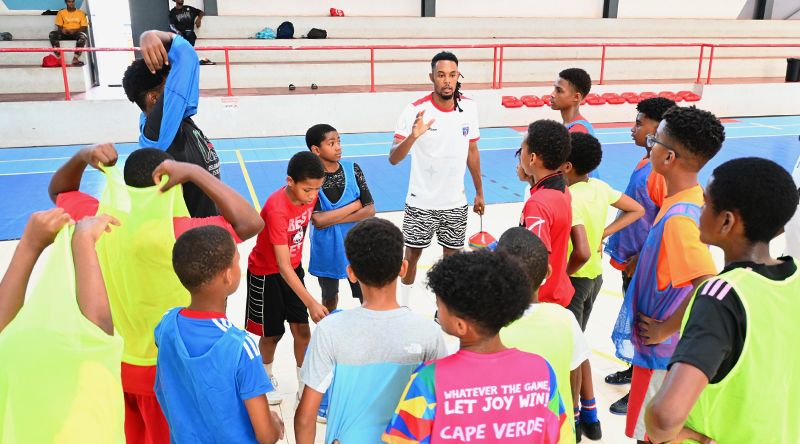 Ilha do Sal: Cabo-verdiano formado nos EUA quer criar corredor de oportunidades para atletas de Santo Antão e Sal