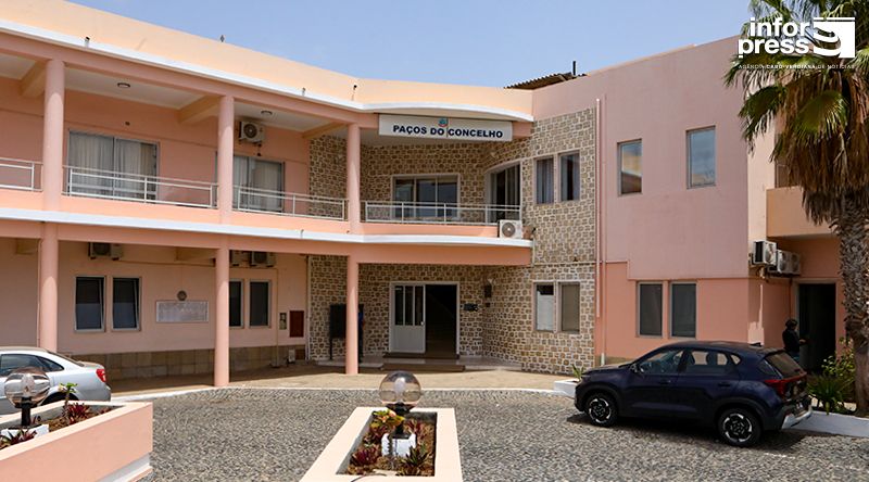 Ilha do Sal acolhe conferência sobre papel da mulher face aos desafios tecnológicos