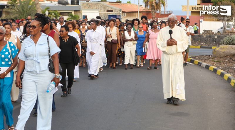 Praia: Padre Constantina destaca valor do "Toque de Salva" e apela à recuperação da cultura de respeito