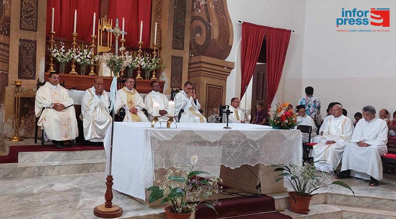 Padre exorta fiéis sobre a importância da esperança e da fé em Santo Antão