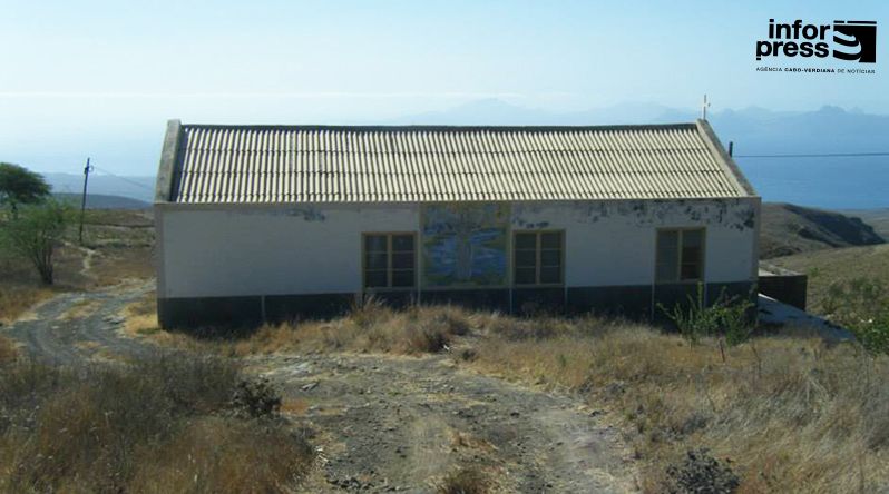 Porto Novo: Padre natural da zona Sul apela às associações para ajudarem na preservação da capela local