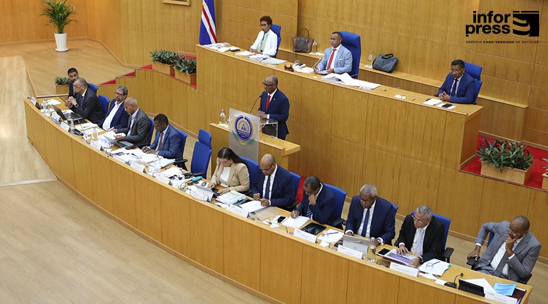 Parlamento aprova na generalidade Orçamento do Estado para 2026